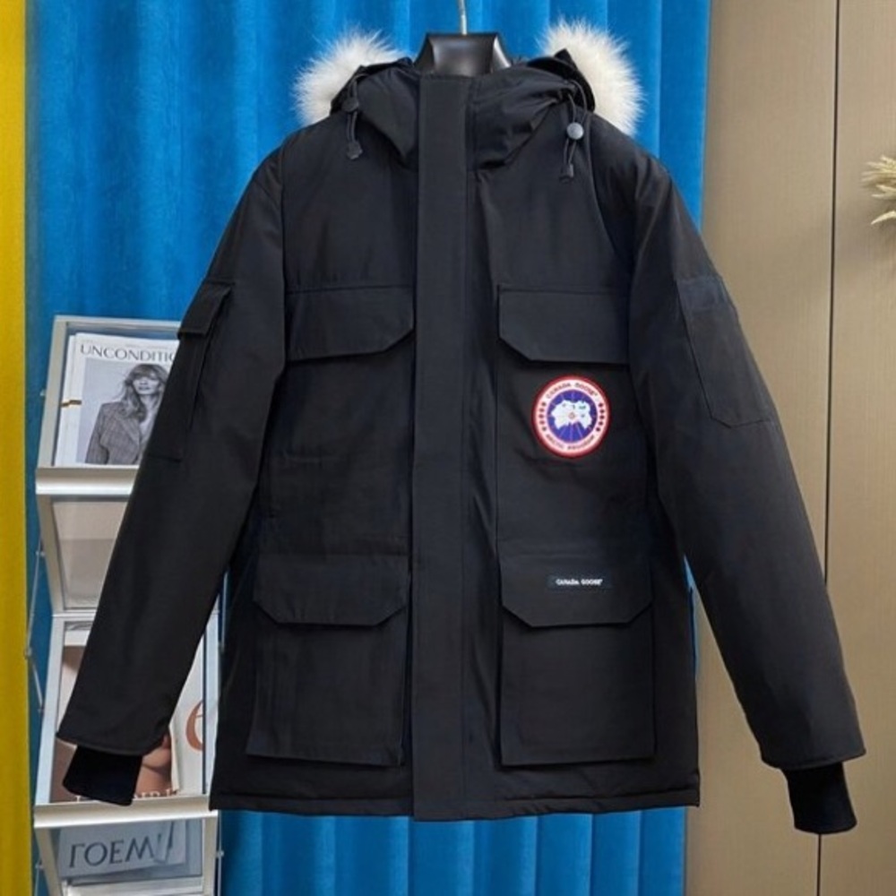 🥝🥝Canada Goose Men's Coat，Very comfortable to wear